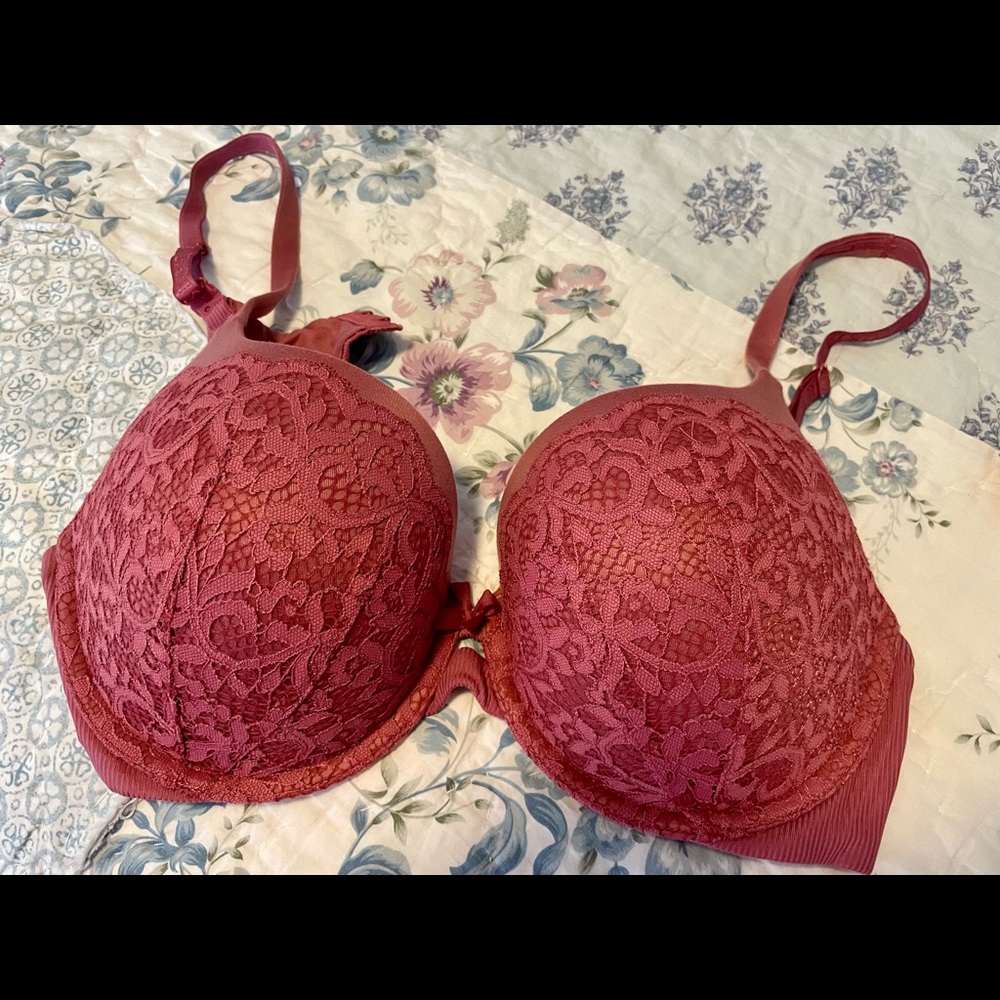 VS Sexy Tee Demi push up NWOT, 38C